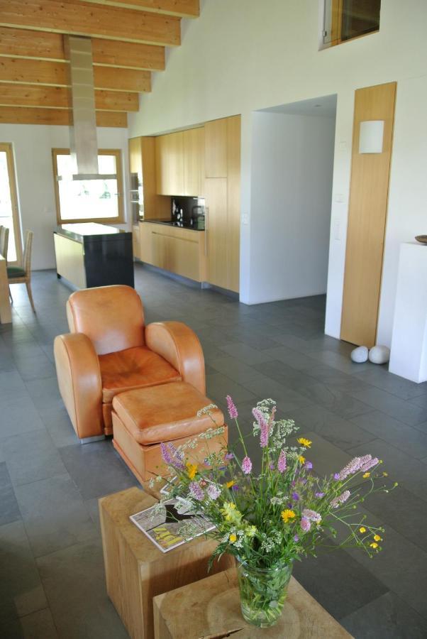 Chesa La Montanella - Ferienwohnung, Maloja Exterior photo